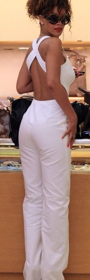 RIHANNA PICTURES