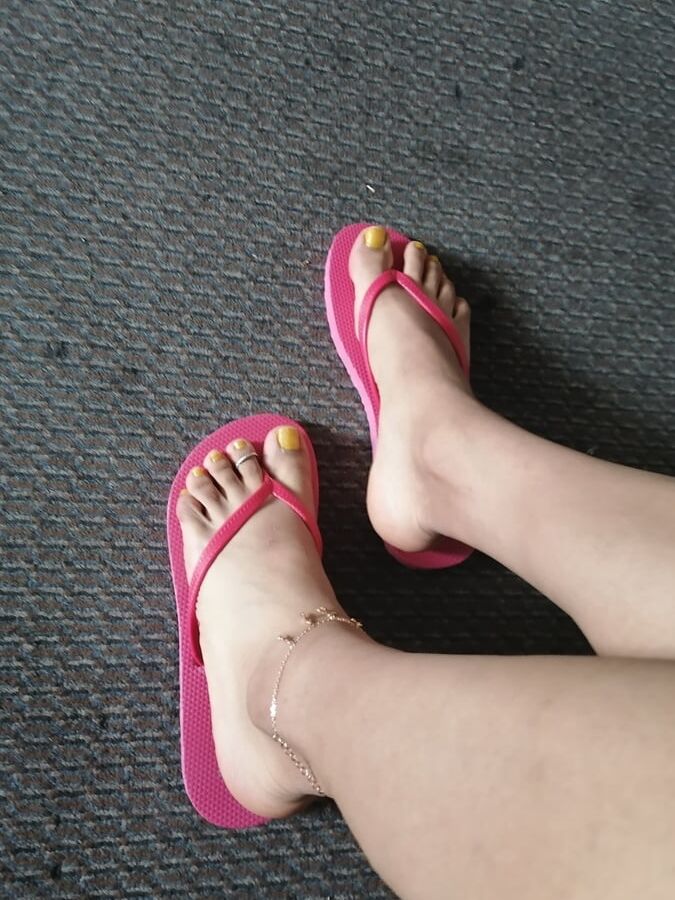 My sexy feet in flip flops