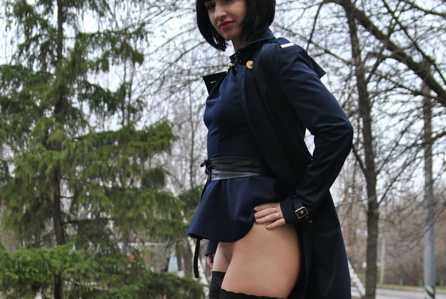 sexwife marisha shows her gorgeous pussy outdoors