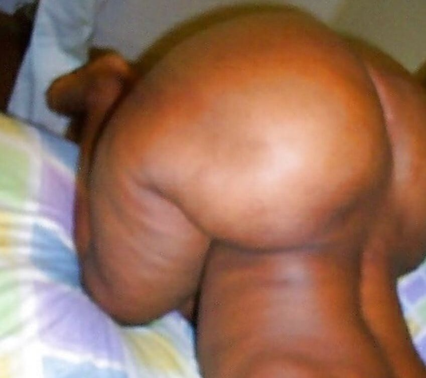 Big ebony bunda