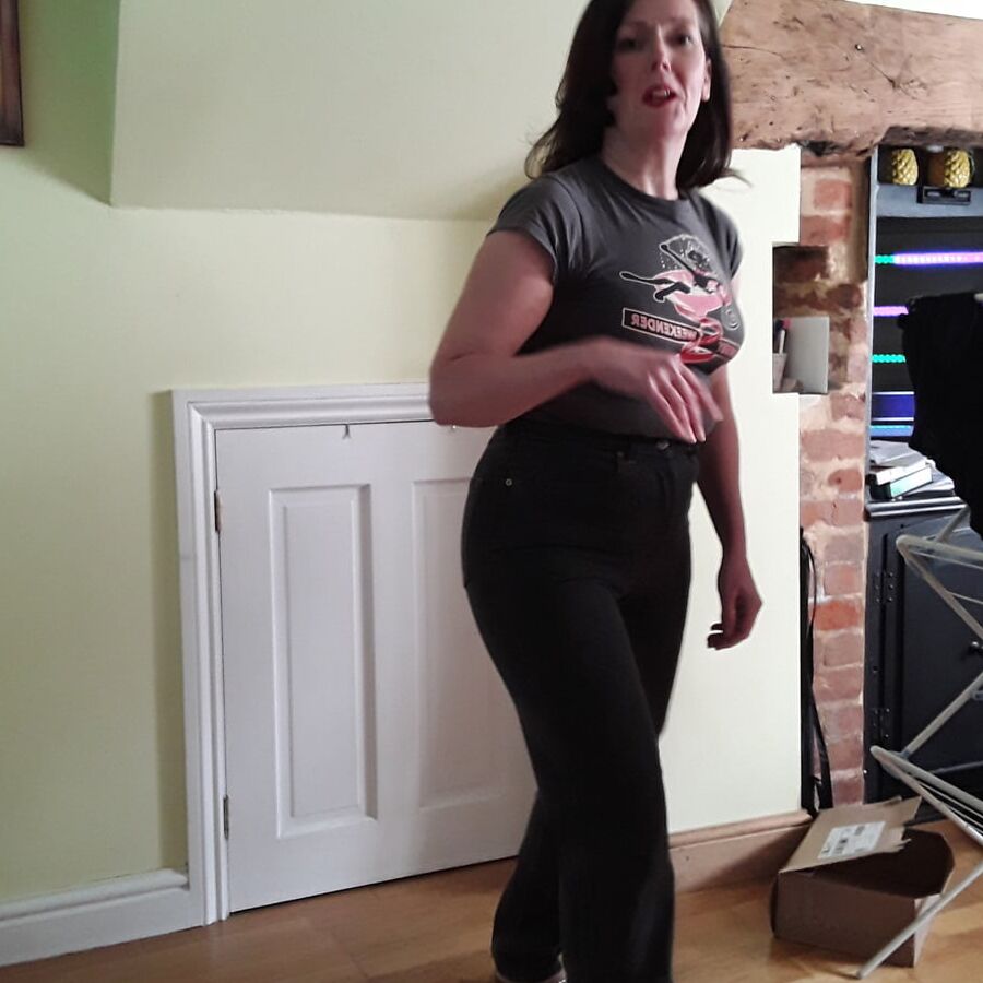 The Mrs in her Levi&;s sexiest jeans.