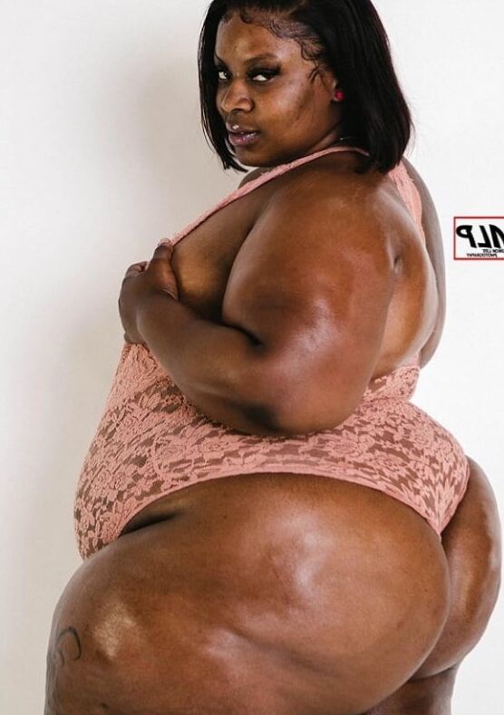 Bbw mega booty big legged chunky pear starso