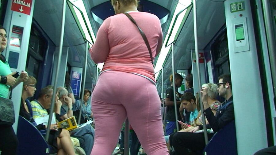 BIG BOOTY INPINKY TIGHTS