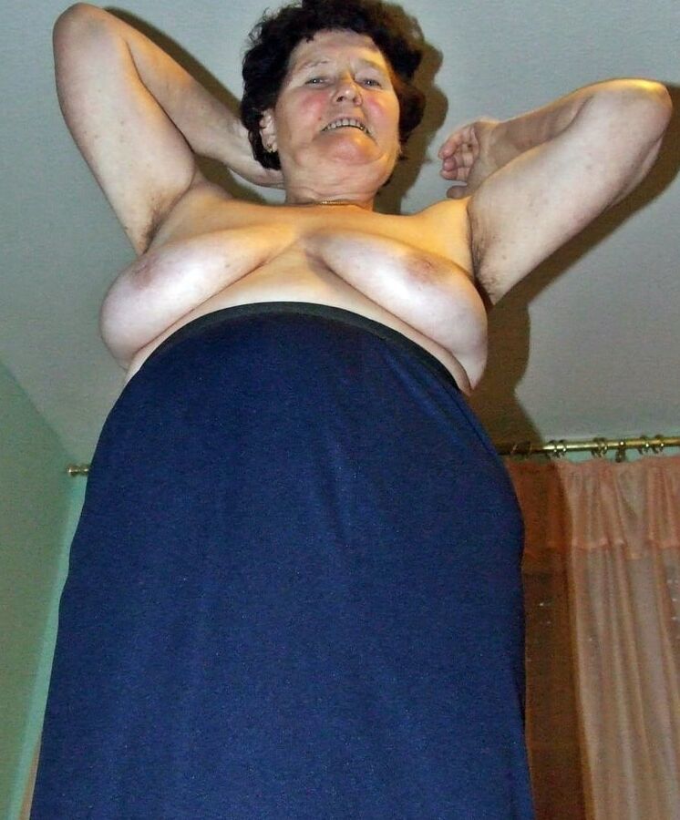 Yasli olgun anne kilolu kadin mature bbw granny azgin turk