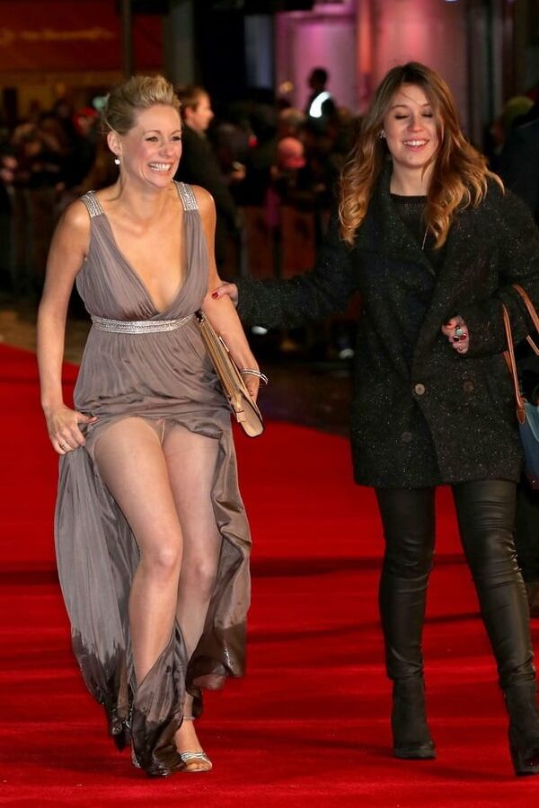 Pantyhose Upskirts