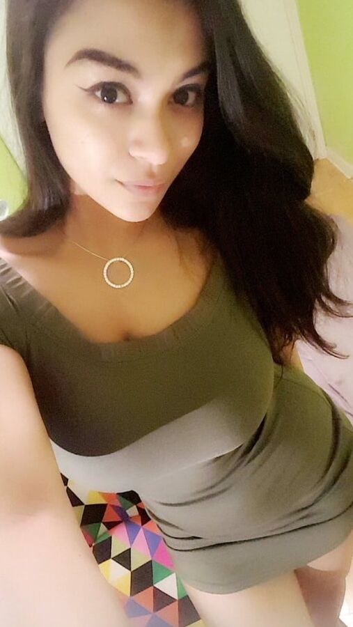 Curvey Latina Great Natural Tits Nips and Hanging Lips