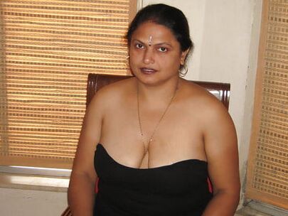 Desi Mature Marwadi Mom