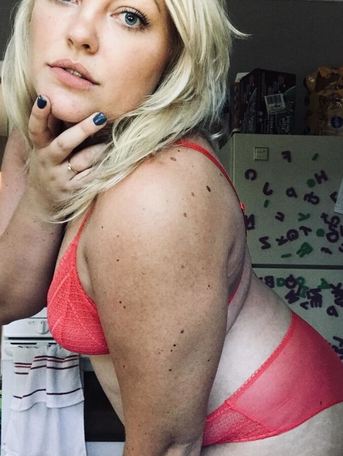 Beautiful Pawg!
