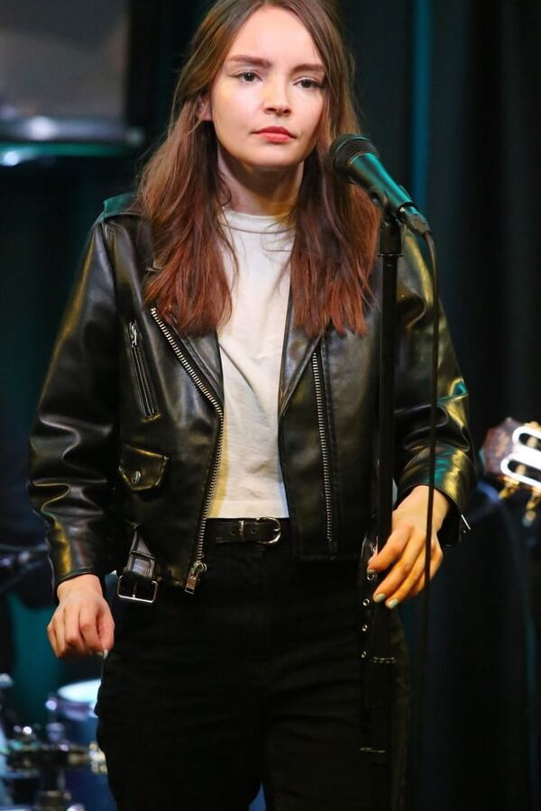 Lauren Mayberry
