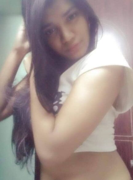 indian Beautiful desi bhabi hot pic