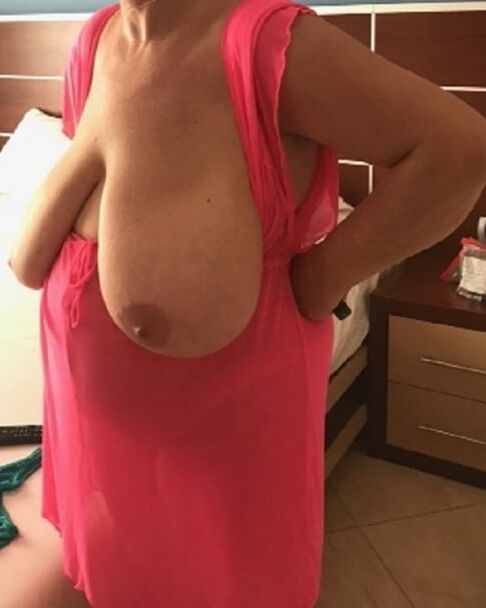 big and sag tits