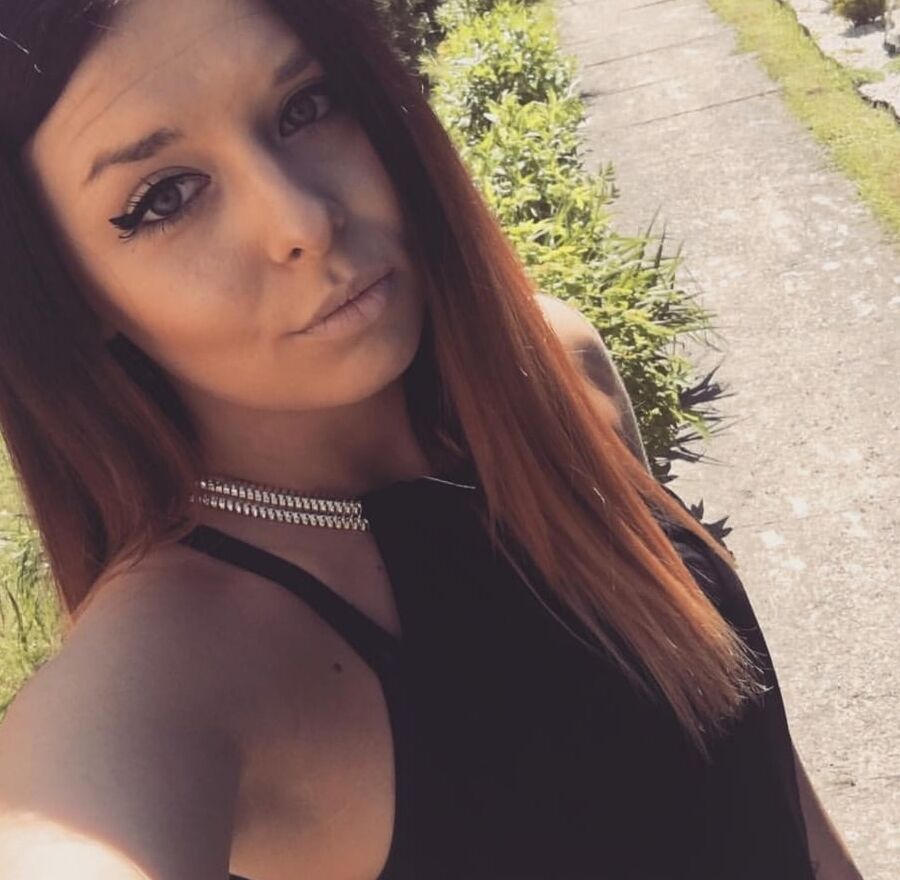 Angieee Polish Sexy Gamer Girl