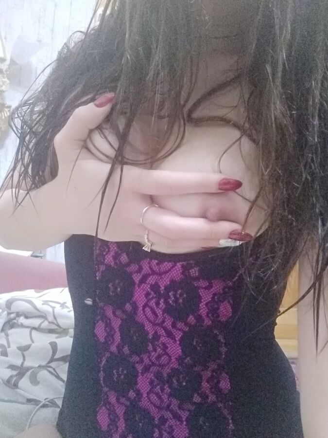 Nadiya Hot