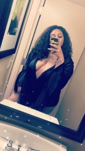 Sexy ass whore