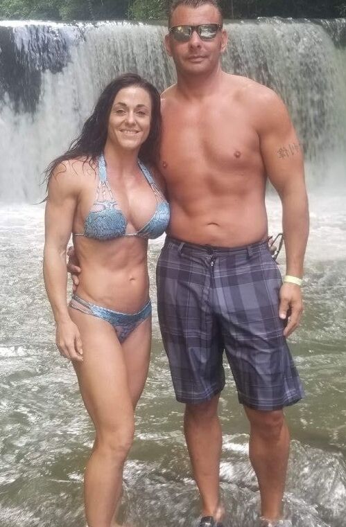 Jen&;s a Wife, Mom &amp; Bisexual Slut