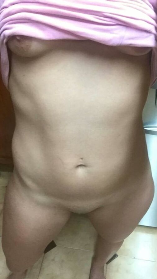 Claire Hutchings leaks feb
