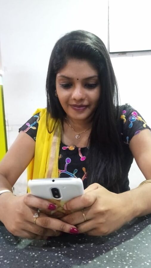 Policz shalini didi a office girl at fire