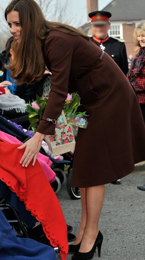 Duchess of Cambridge - The Ultimate Tan Pantyhose Fuck