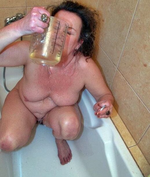 Olgun anne banyo mature mom azgin kadin yenge teyze turkish