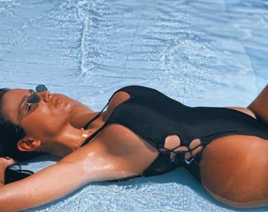 beautiful curvy milf for comments and cumtribute