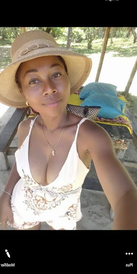 Razafitsara malgache de Manakara