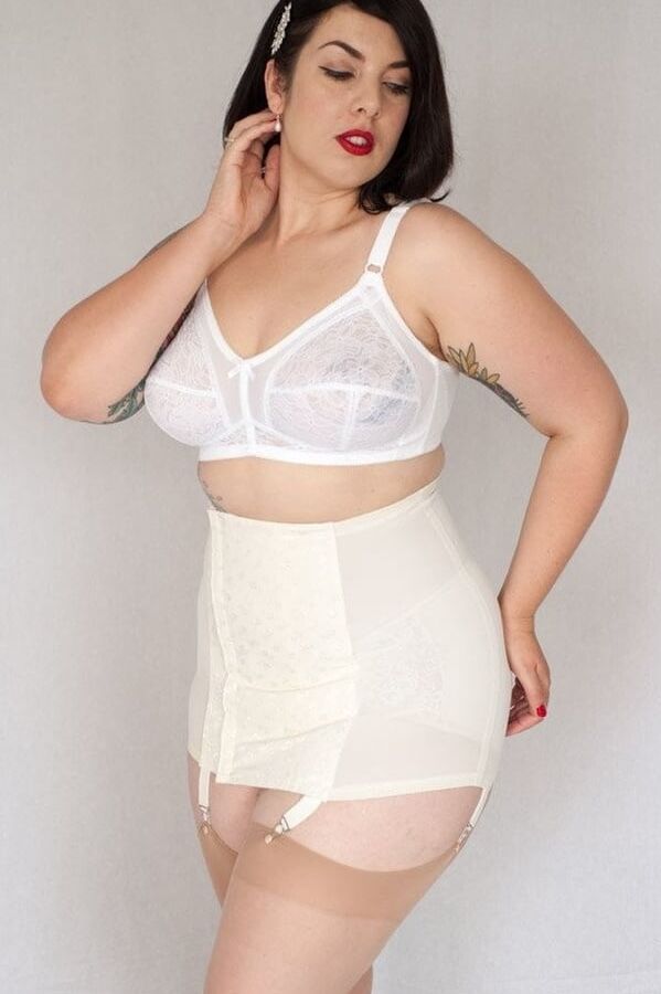 Big Girls in Girdles