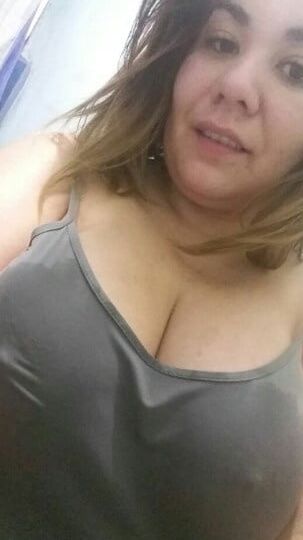 Cajera supermercado caliente