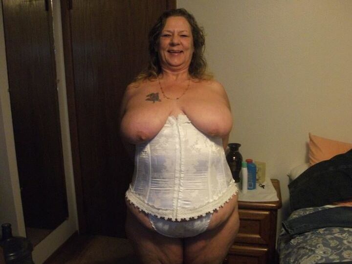 She returns (hot gilf fan club set)