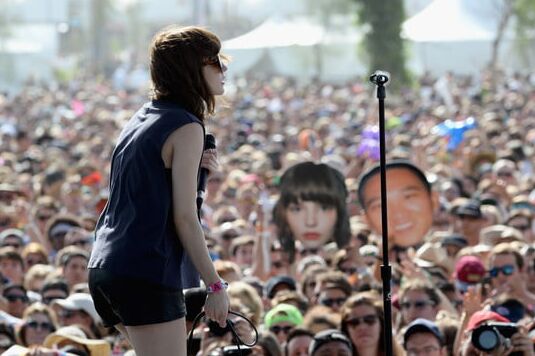 Lauren Mayberry