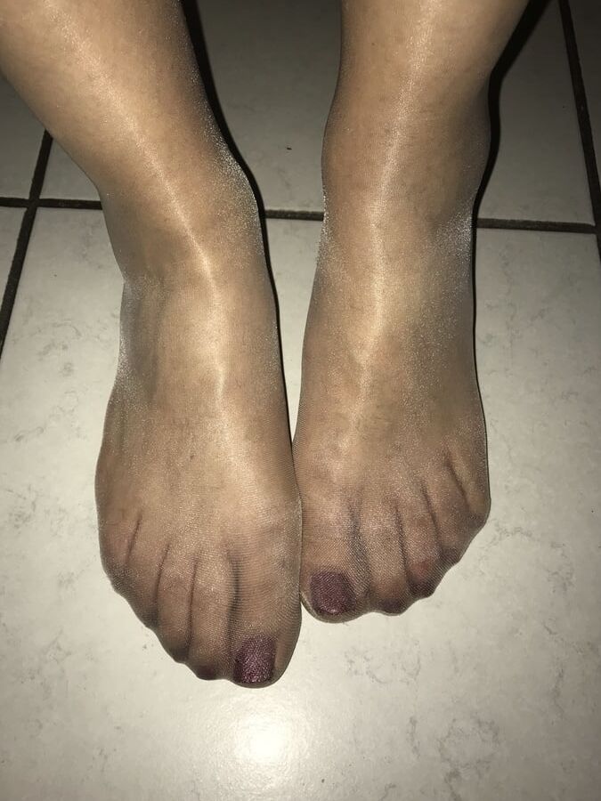 Just pantyhose