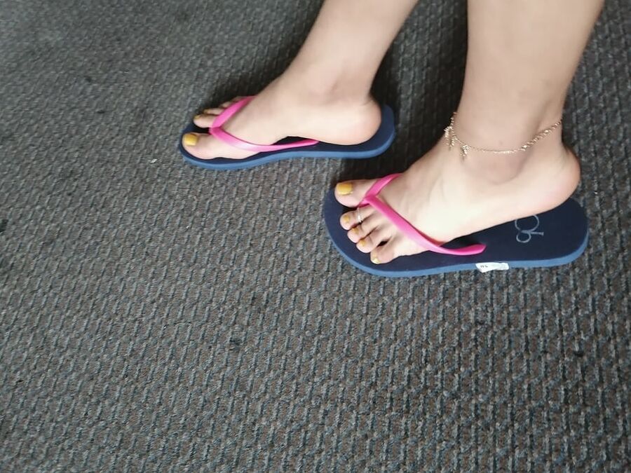 My sexy feet in flip flops