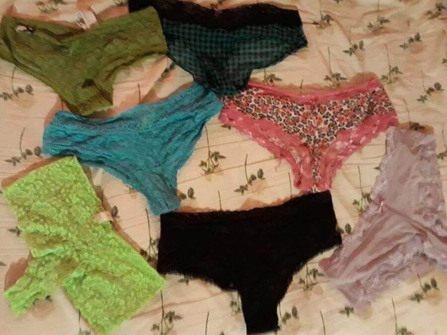 Rich thongs