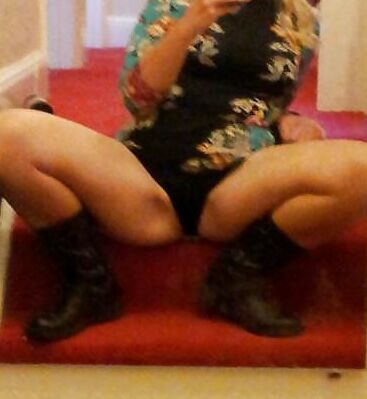 PLUS SIZE UPSKIRT