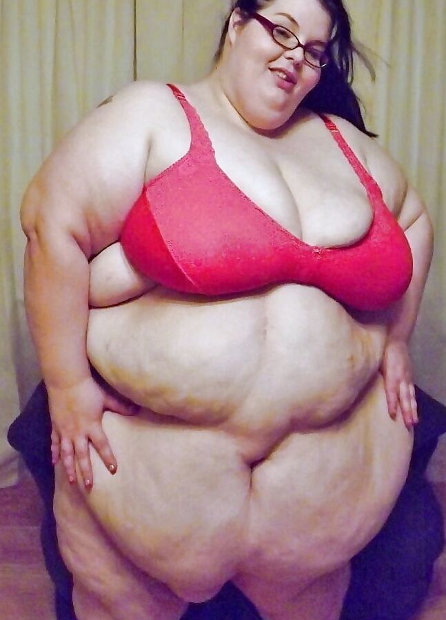 Ssbbw in panties and bras
