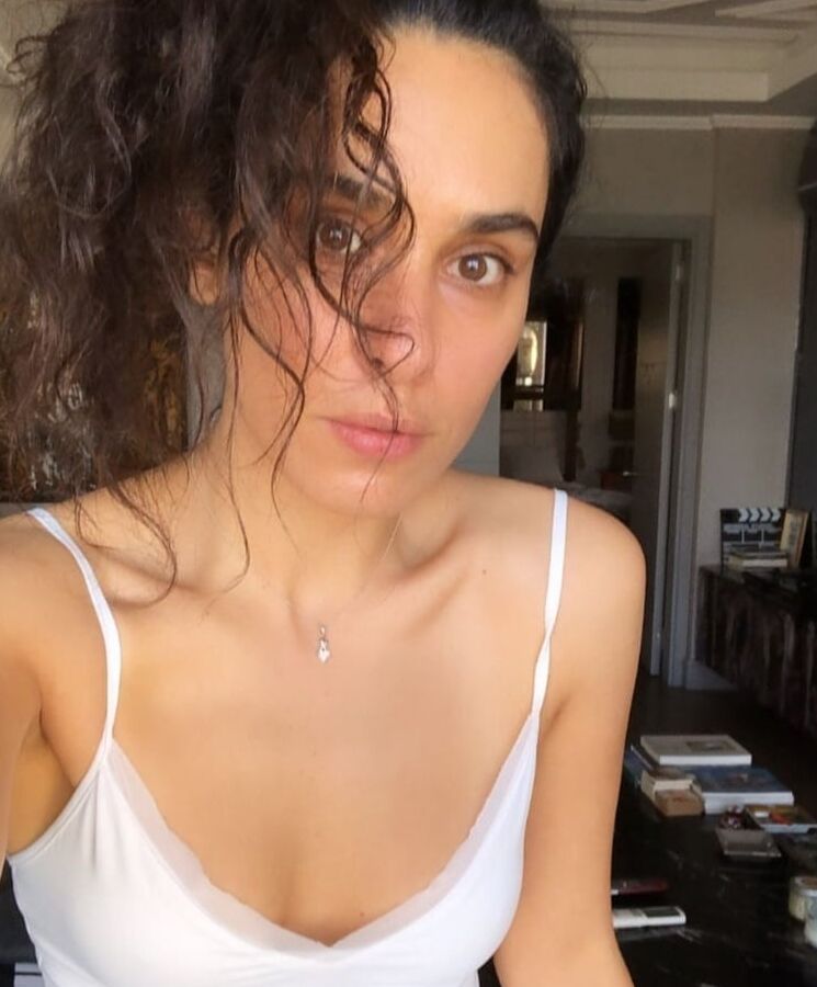 Sexy Turkish Perihan