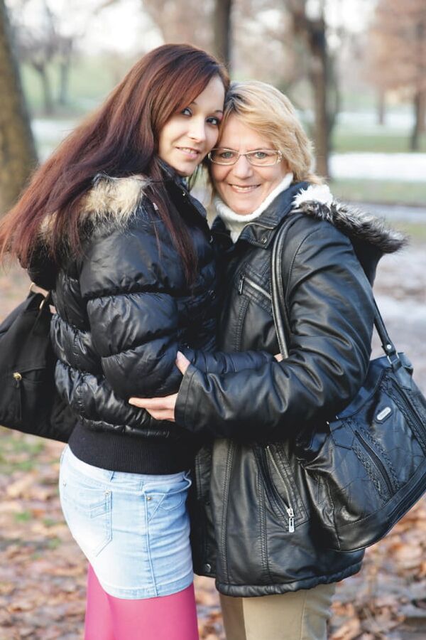 Ma Tures withG Irls .