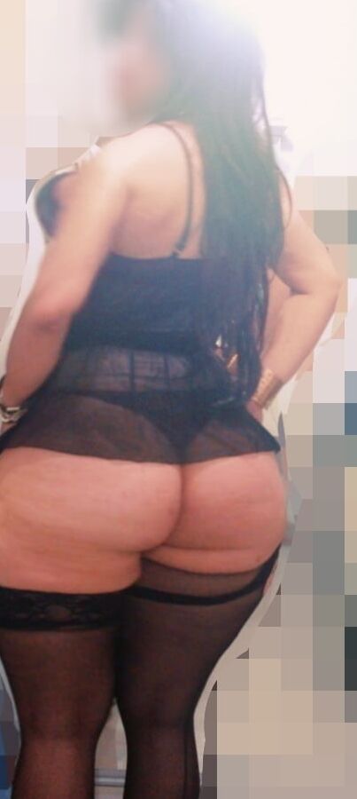 Samanta Awesome ass