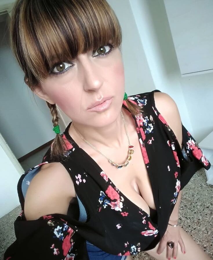 Dal web - italian slutty mom