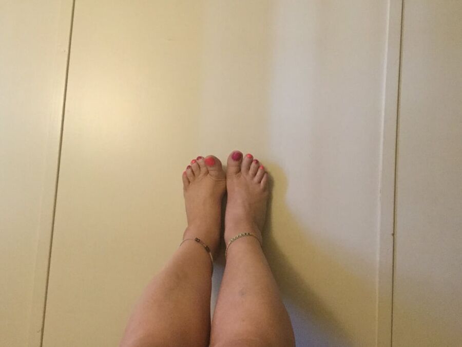 Cute toes for the summer