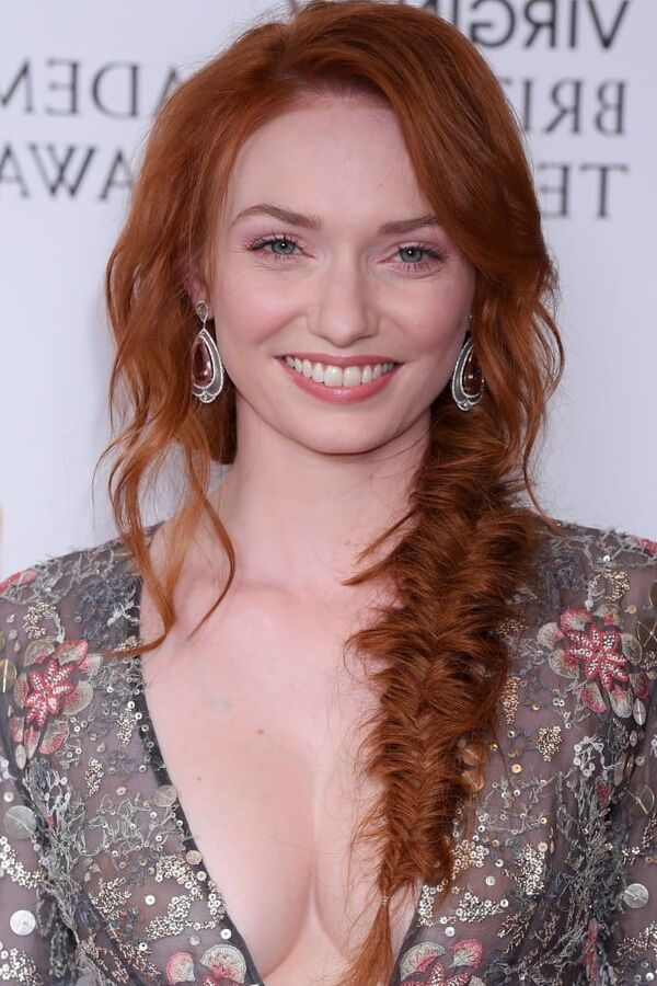 Sexy Redhead Eleanor Tomlinson