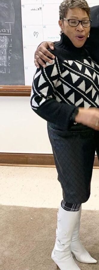 Insta Gilf Wearing Boots