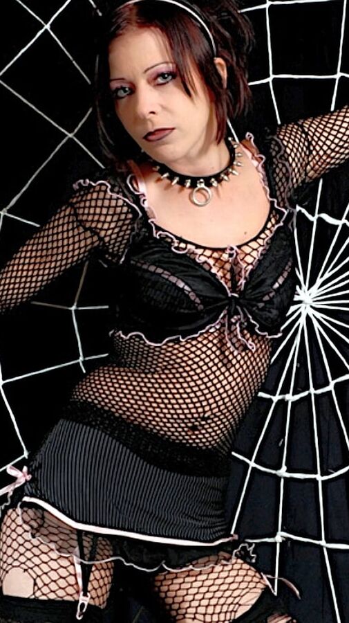 sexy Goth Babe