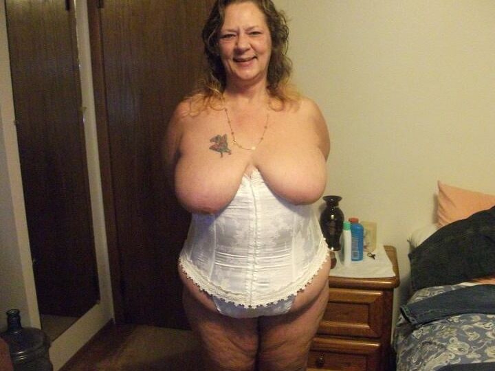 She returns (hot gilf fan club set)