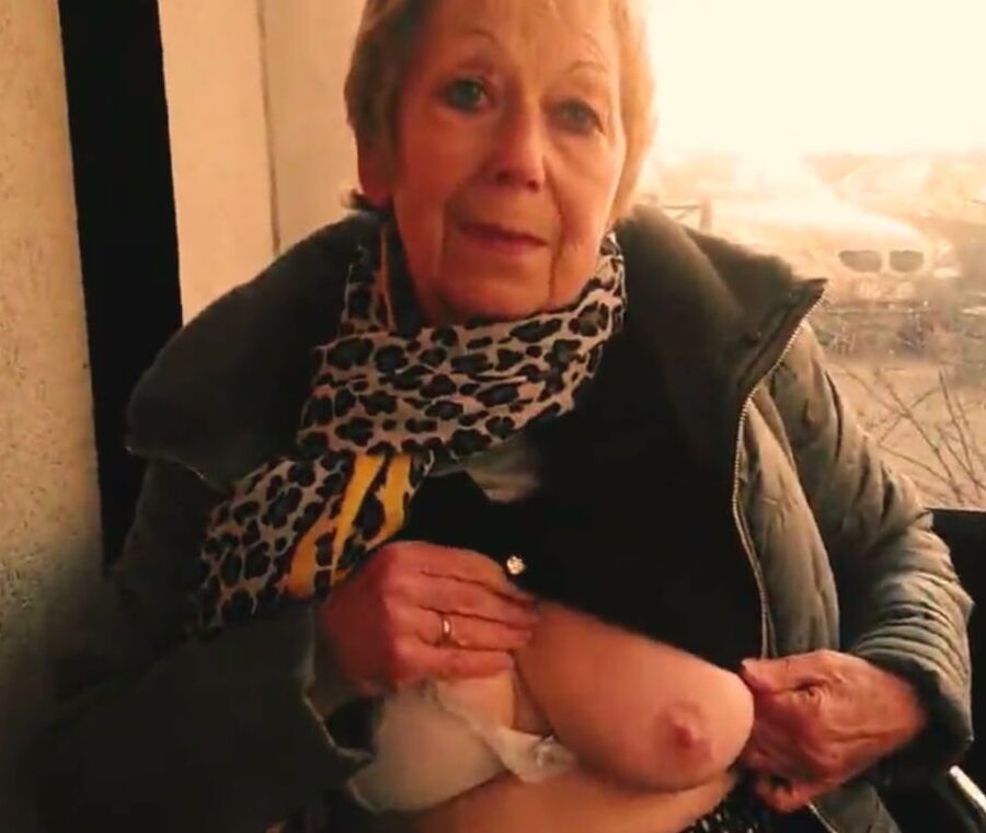 FRENCH granny Daniele-Stoufia