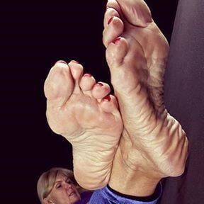 Mature milfs feets