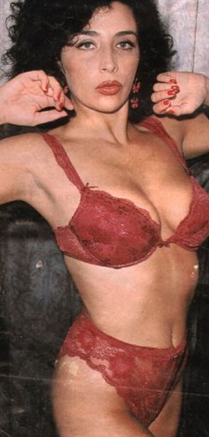 Sonia Grey italian tv presenter