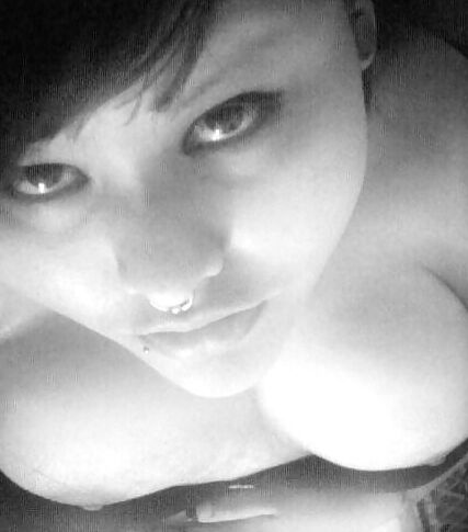 chubby goth
