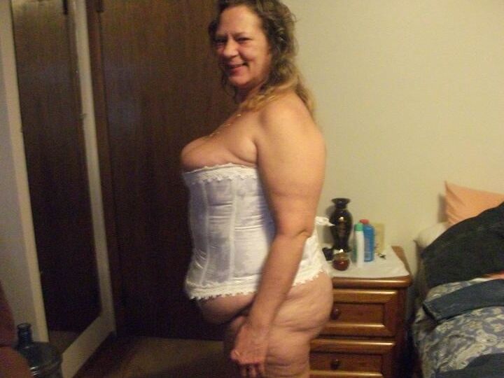 She returns (hot gilf fan club set)