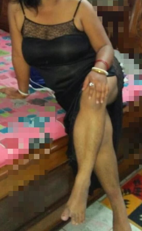 Sexy Horny Bengali wife