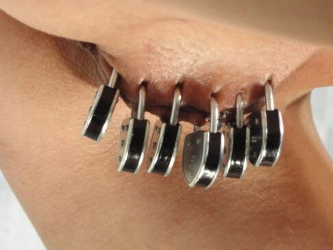 Piercing Hot Pussy